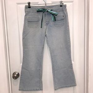 Tommy capri jeans with grosgrain ribbon